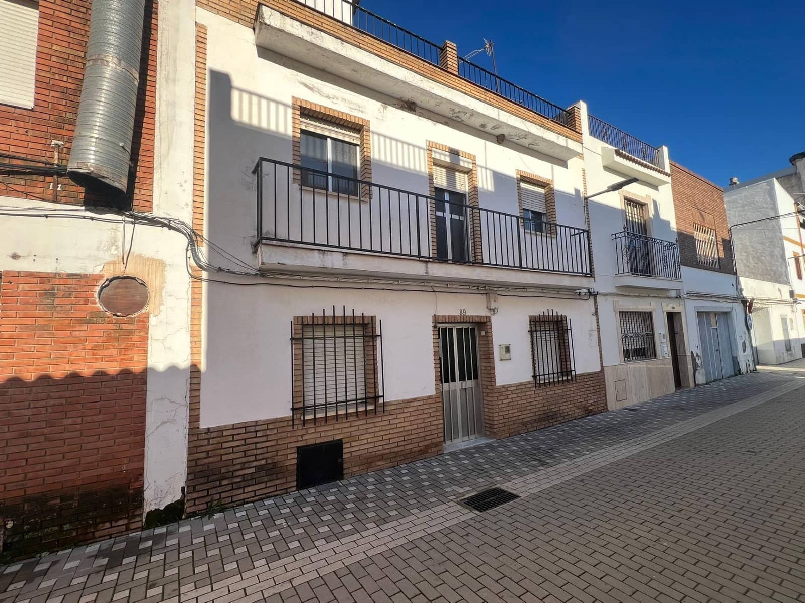 5 slaapkamer Huis te koop in Cordoba stad - € 125.000 (Ref: 9483550)
