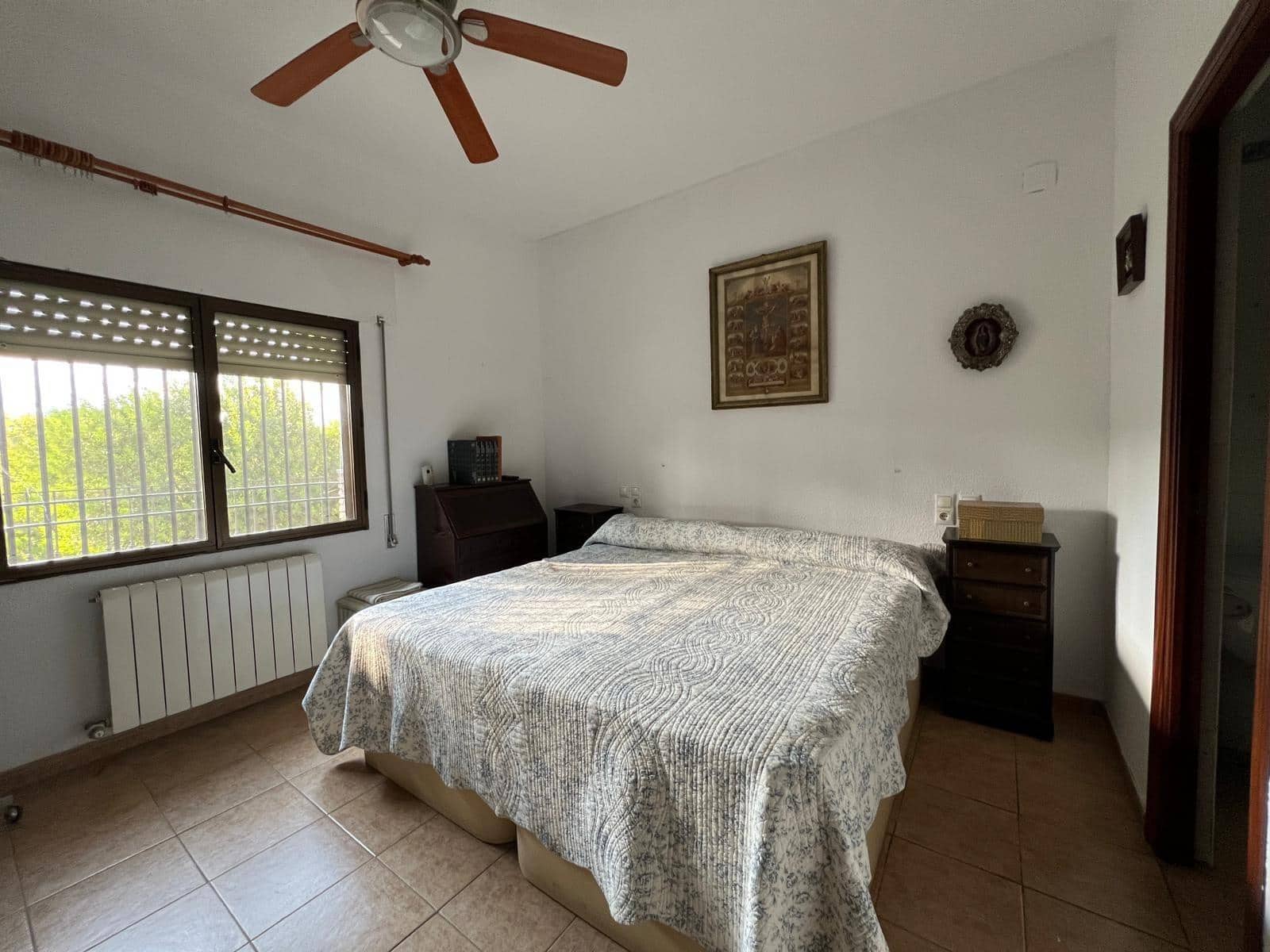 7 slaapkamer Villa te koop in Cordoba stad met zwembad garage - € 380.000 (Ref: 9485355)