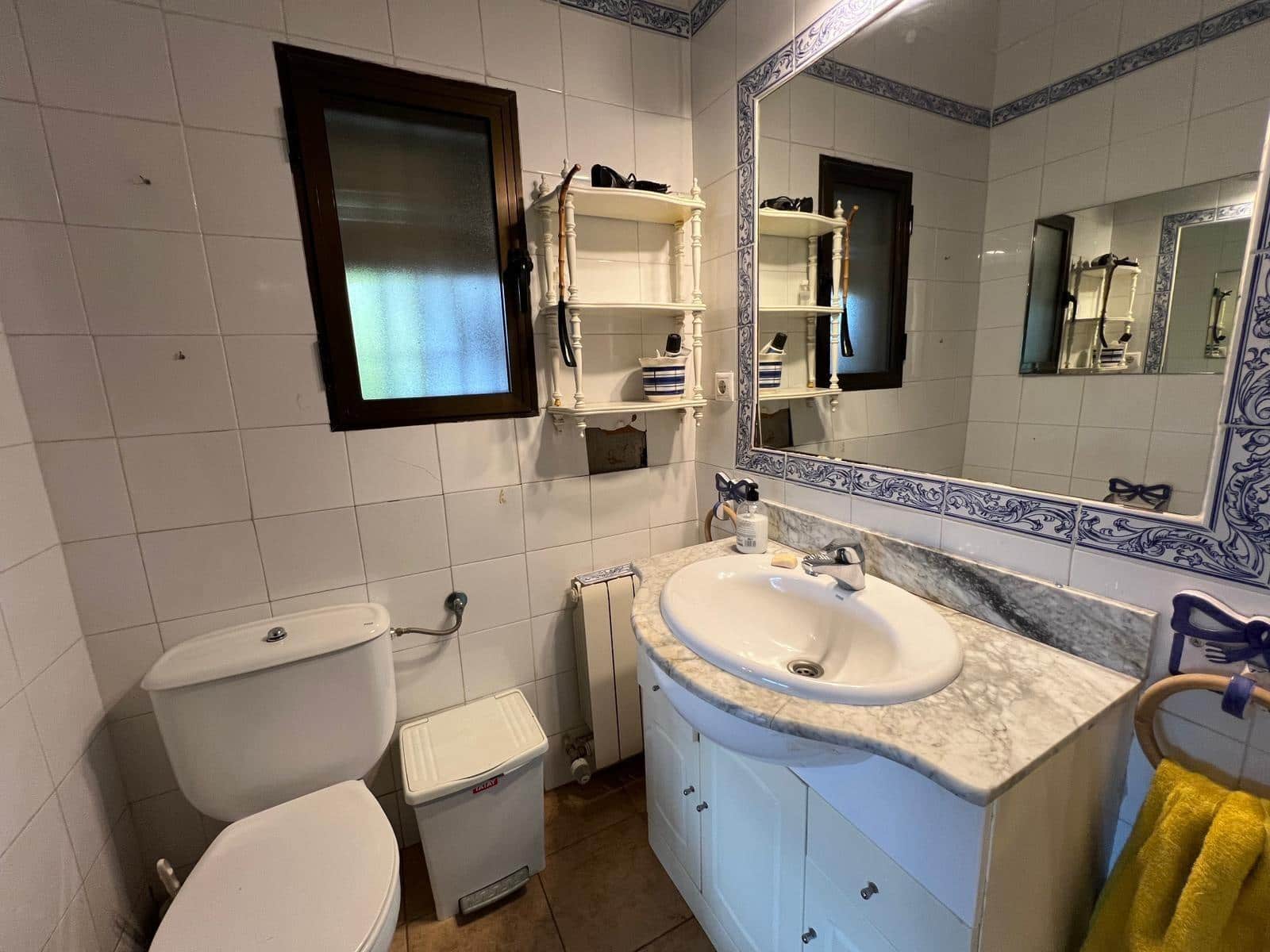 7 slaapkamer Villa te koop in Cordoba stad met zwembad garage - € 380.000 (Ref: 9485355)