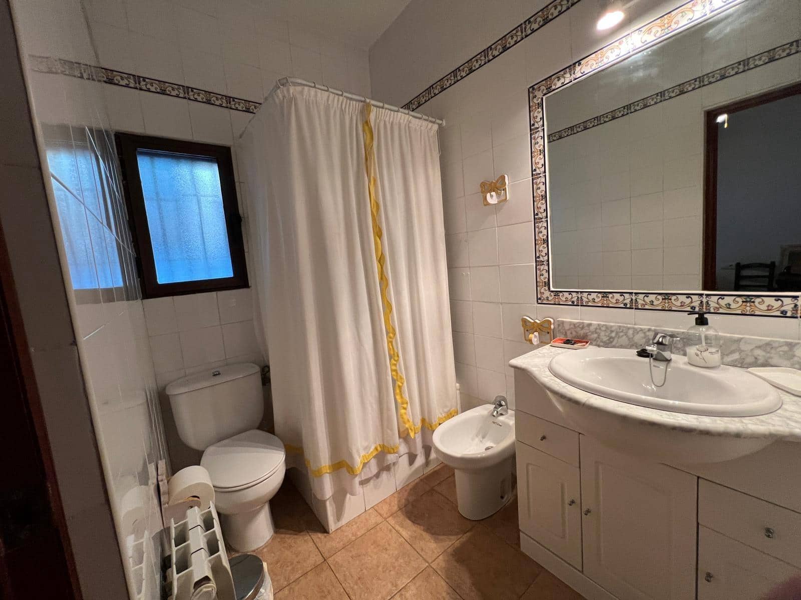 7 slaapkamer Villa te koop in Cordoba stad met zwembad garage - € 380.000 (Ref: 9485355)