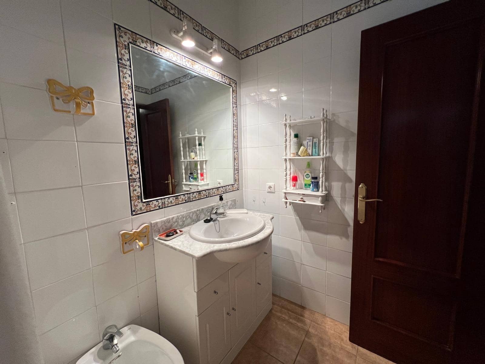 7 slaapkamer Villa te koop in Cordoba stad met zwembad garage - € 380.000 (Ref: 9485355)