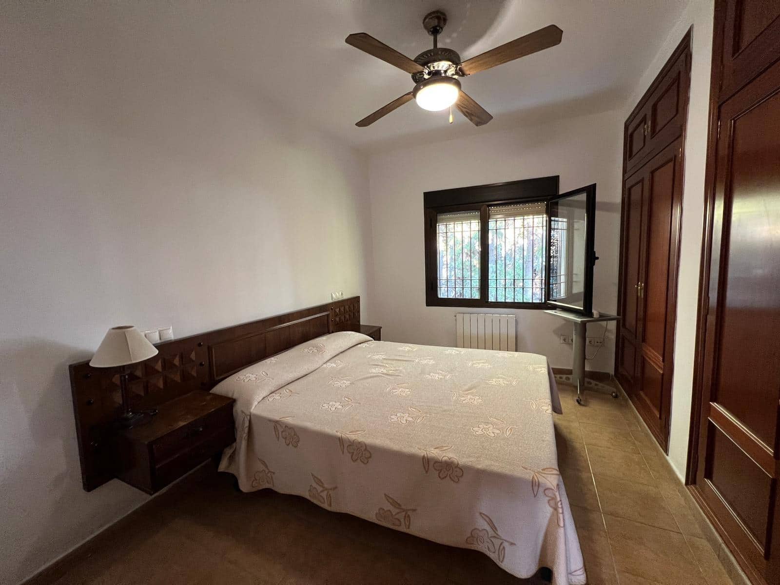 7 slaapkamer Villa te koop in Cordoba stad met zwembad garage - € 380.000 (Ref: 9485355)