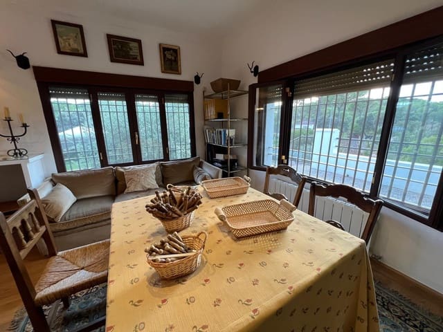 7 Zimmer Villa zu verkaufen in Santa Maria de Trassierra, Córdoba Stadt mit Pool Garage - 380.000 € (Ref: 9485355)