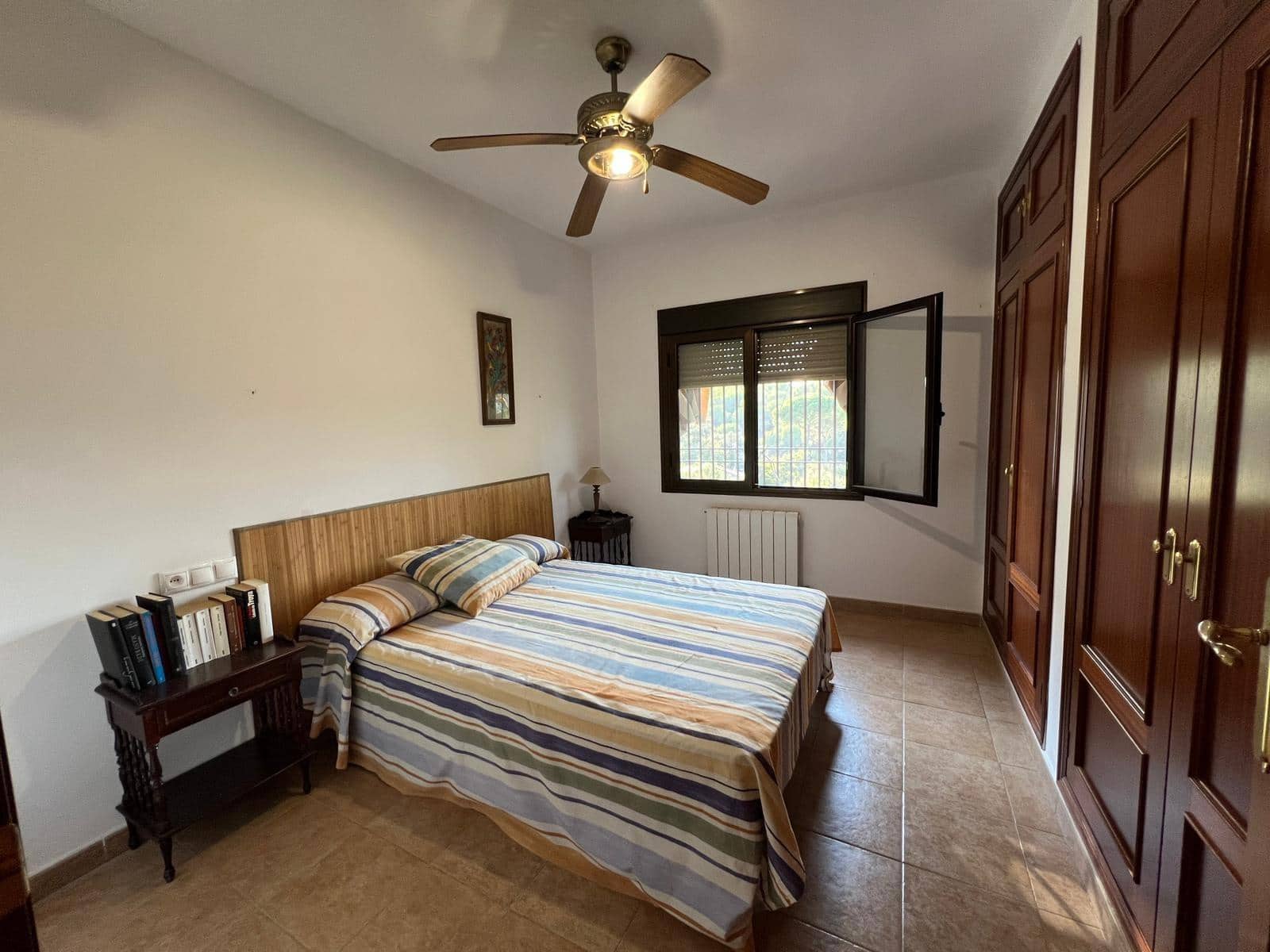 7 slaapkamer Villa te koop in Cordoba stad met zwembad garage - € 380.000 (Ref: 9485355)