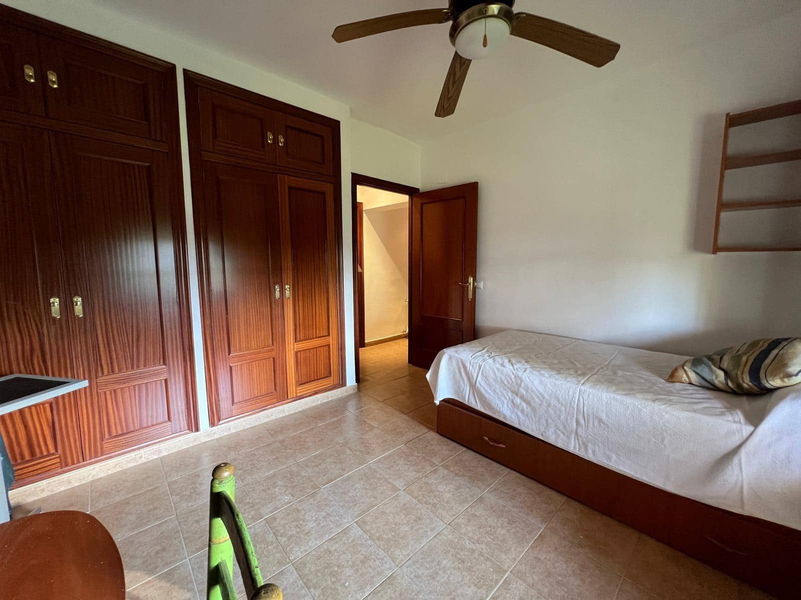 7 slaapkamer Villa te koop in Cordoba stad met zwembad garage - € 380.000 (Ref: 9485355)