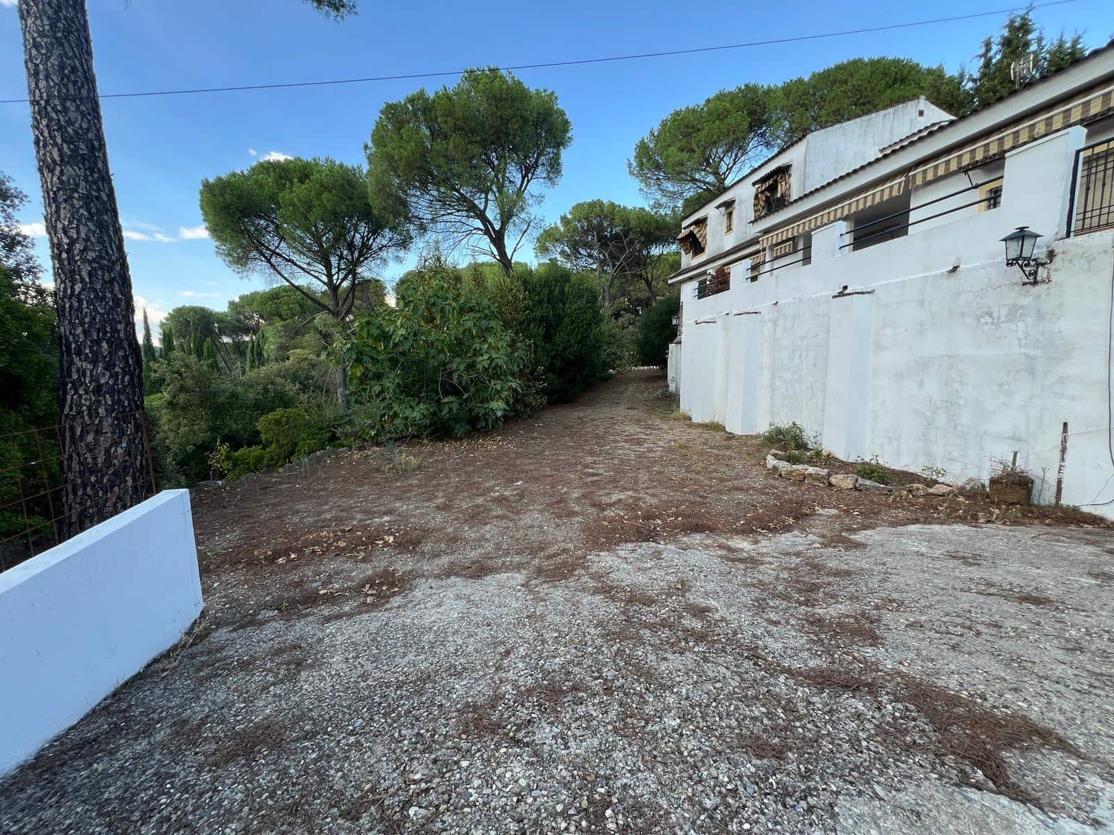 7 slaapkamer Villa te koop in Cordoba stad met zwembad garage - € 380.000 (Ref: 9485355)