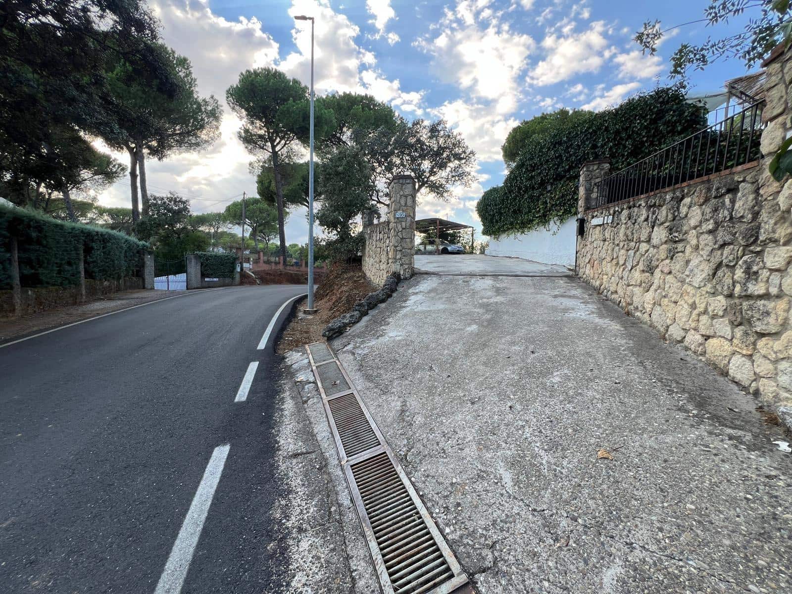 7 slaapkamer Villa te koop in Cordoba stad met zwembad garage - € 380.000 (Ref: 9485355)