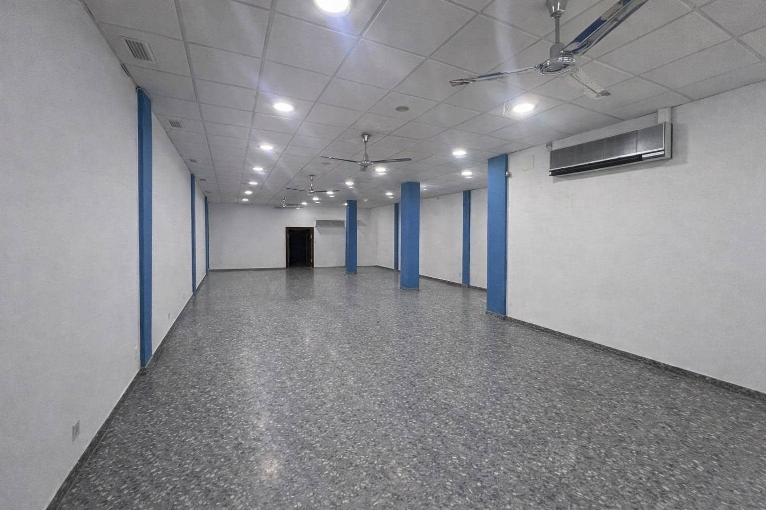 Kaupallinen myytävänä paikassa Cordoba kaupunki - 140 000 € (Ref: 9486448)