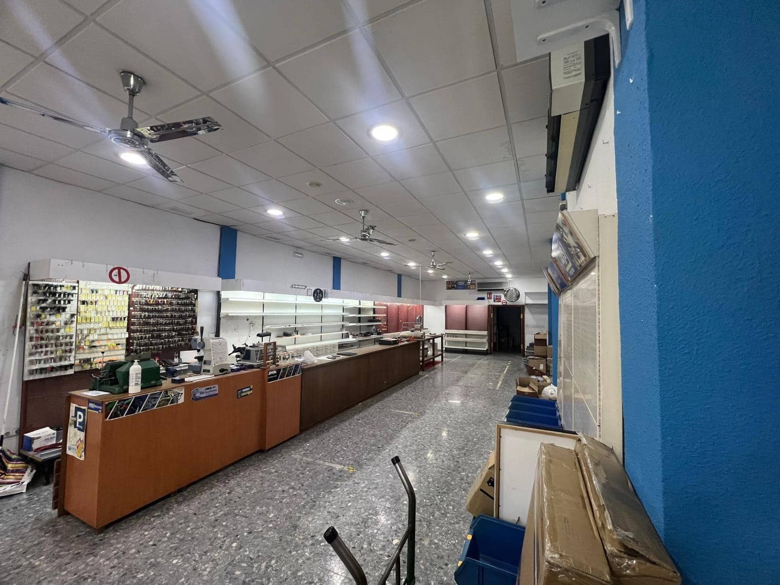 Kaupallinen myytävänä paikassa Cordoba kaupunki - 140 000 € (Ref: 9486448)