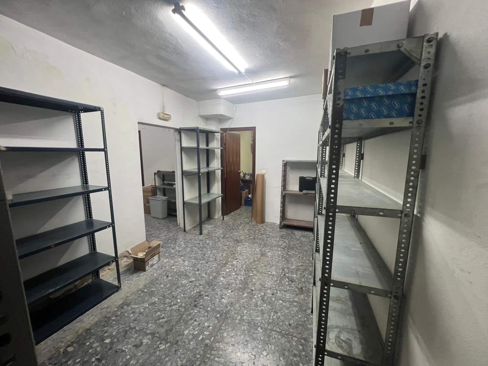 Kaupallinen myytävänä paikassa Cordoba kaupunki - 140 000 € (Ref: 9486448)