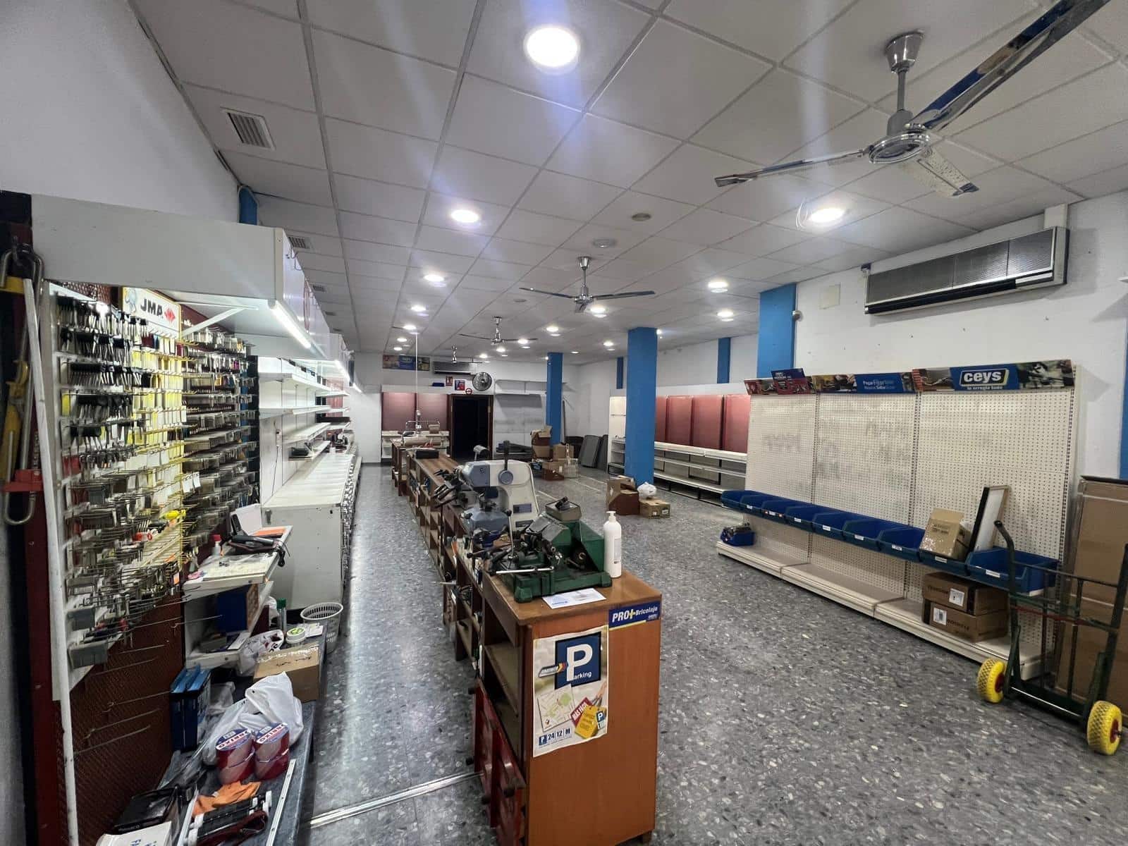 Kaupallinen myytävänä paikassa Cordoba kaupunki - 140 000 € (Ref: 9486448)