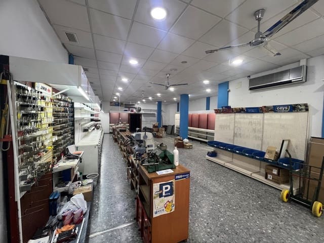 Kaupallinen myytävänä paikassa Córdoba kaupunki - 140 000 € (Ref: 9486448)