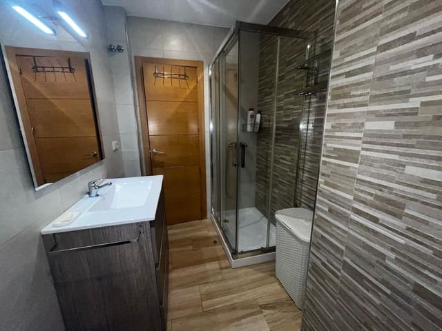 3 soveværelse Lejlighed til salg i Centro, Córdoba by - € 205.000 (Ref: 9486450)