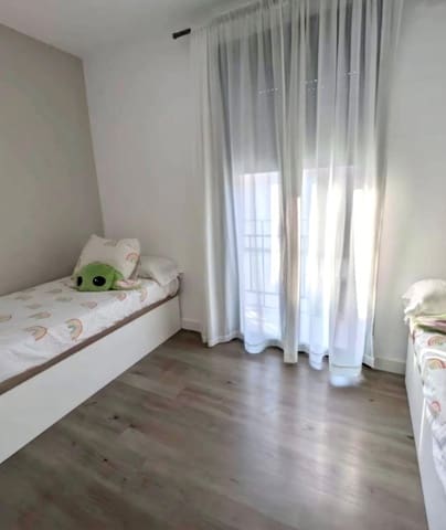 4 sovrum Hus till salu i Ollerías, Córdoba stad med garage - 376 000 € (Ref: 9491504)