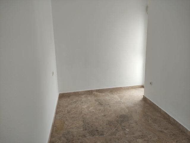 4 sypialnia Dom szeregowy na sprzedaż w Miasto Kordoba z garażem - 210 000 € (Ref: 9495359)