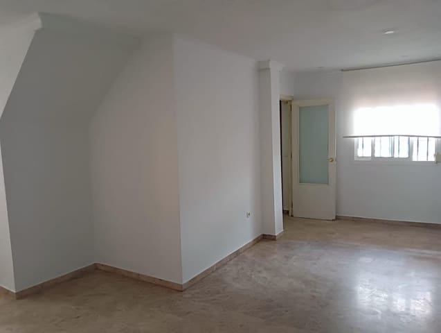 4 sypialnia Dom szeregowy na sprzedaż w San Pedro, Miasto Kordoba z garażem - 210 000 € (Ref: 9495359)