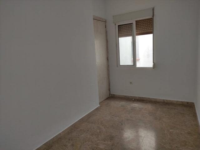 4 sypialnia Dom szeregowy na sprzedaż w Miasto Kordoba z garażem - 210 000 € (Ref: 9495359)