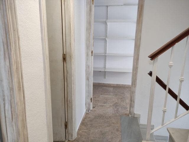 4 sypialnia Dom szeregowy na sprzedaż w Miasto Kordoba z garażem - 210 000 € (Ref: 9495359)