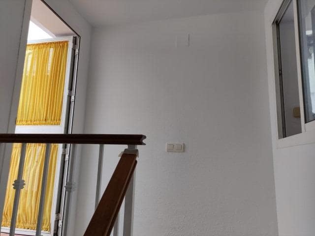 4 sypialnia Dom szeregowy na sprzedaż w Miasto Kordoba z garażem - 210 000 € (Ref: 9495359)