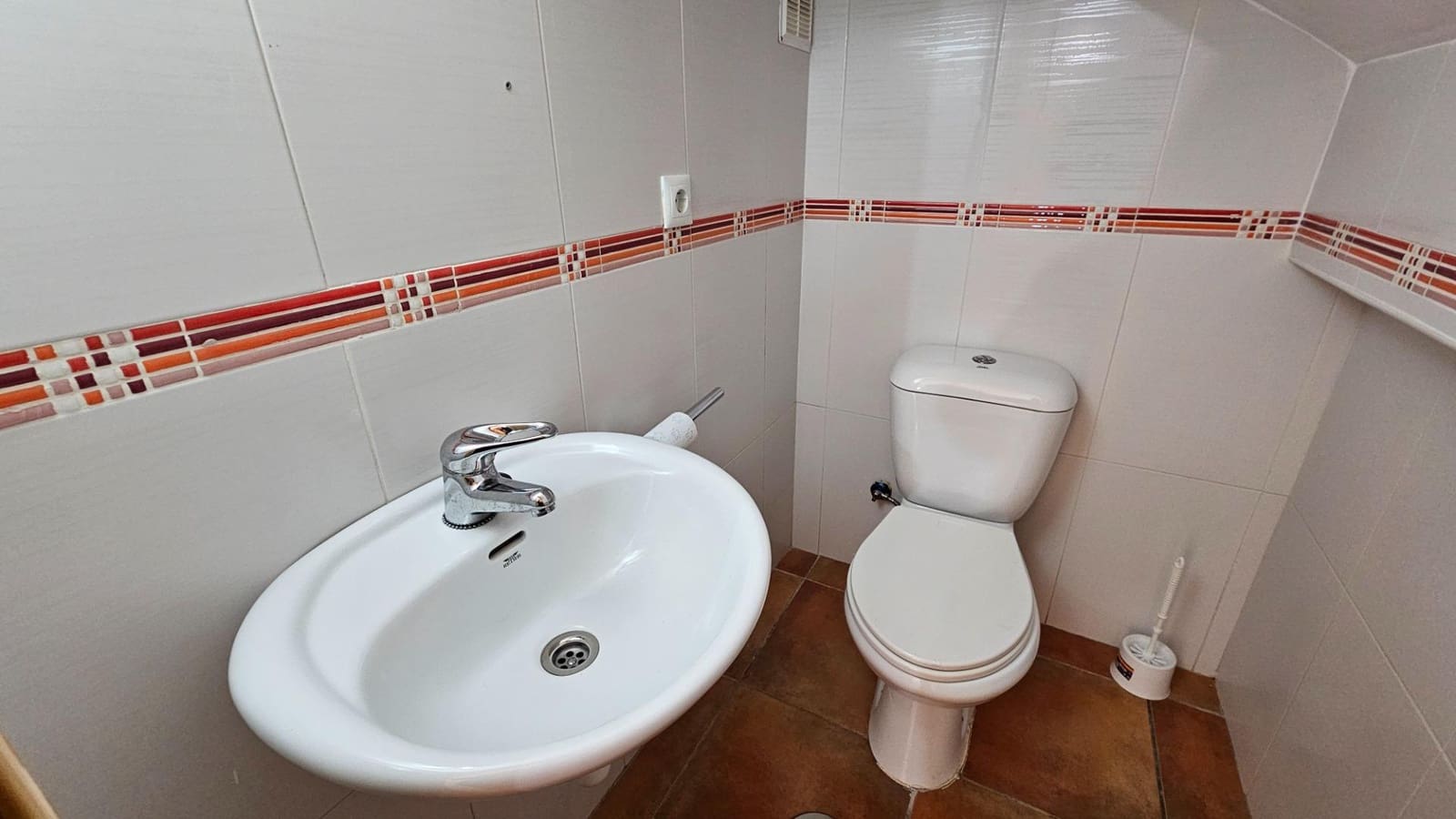 3 makuuhuone Rivitalo myytävänä paikassa Cordoba kaupunki mukana 
autotalli - 124 900 € (Ref: 9495360)