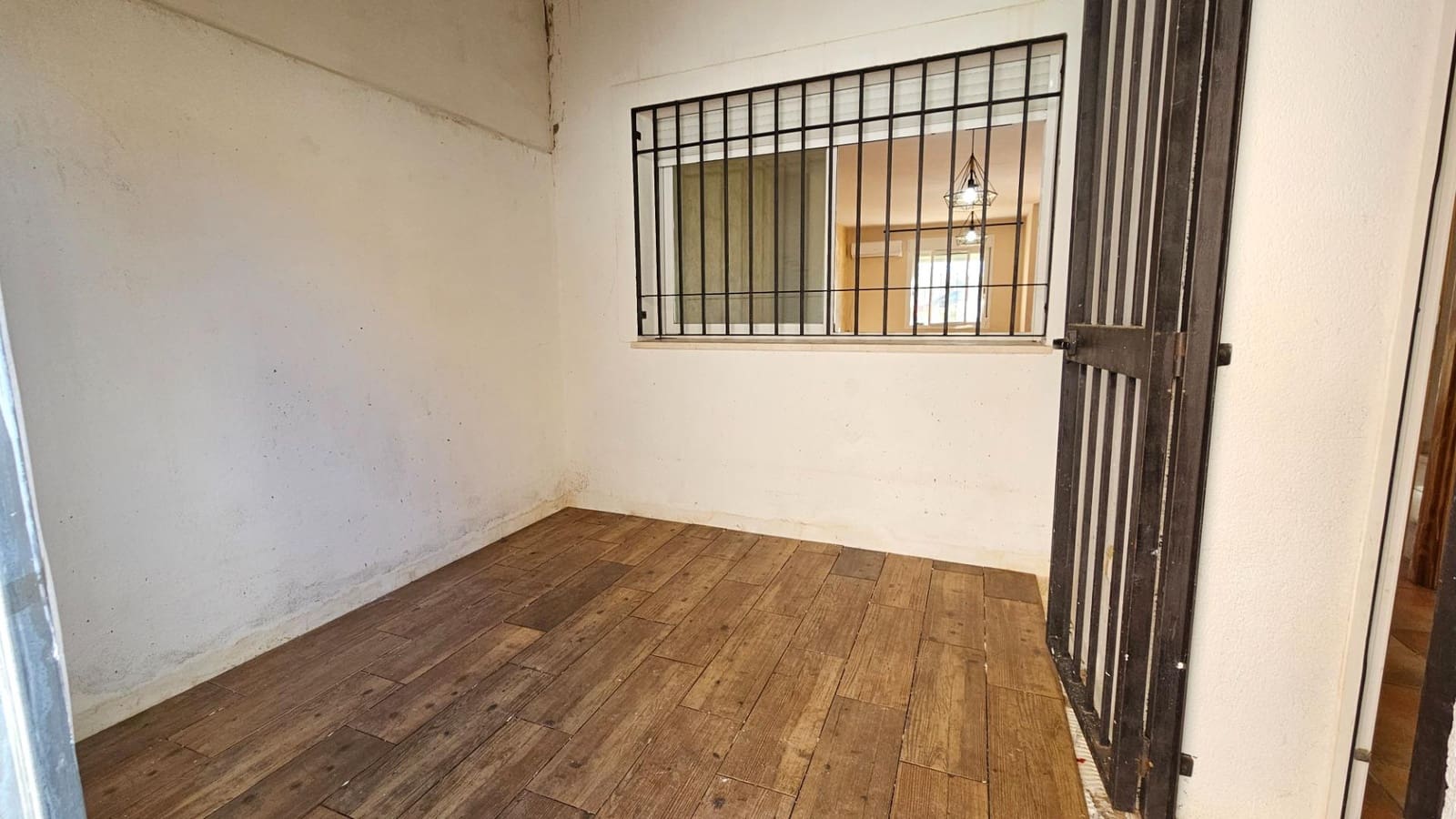 3 makuuhuone Rivitalo myytävänä paikassa Cordoba kaupunki mukana 
autotalli - 124 900 € (Ref: 9495360)