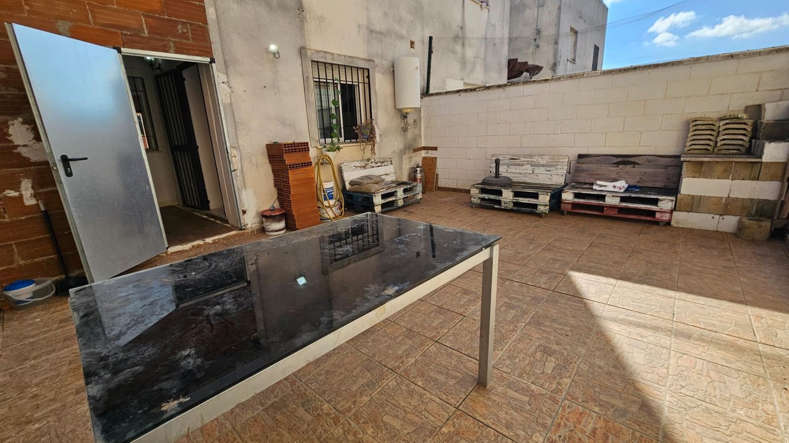 3 makuuhuone Rivitalo myytävänä paikassa Cordoba kaupunki mukana 
autotalli - 124 900 € (Ref: 9495360)