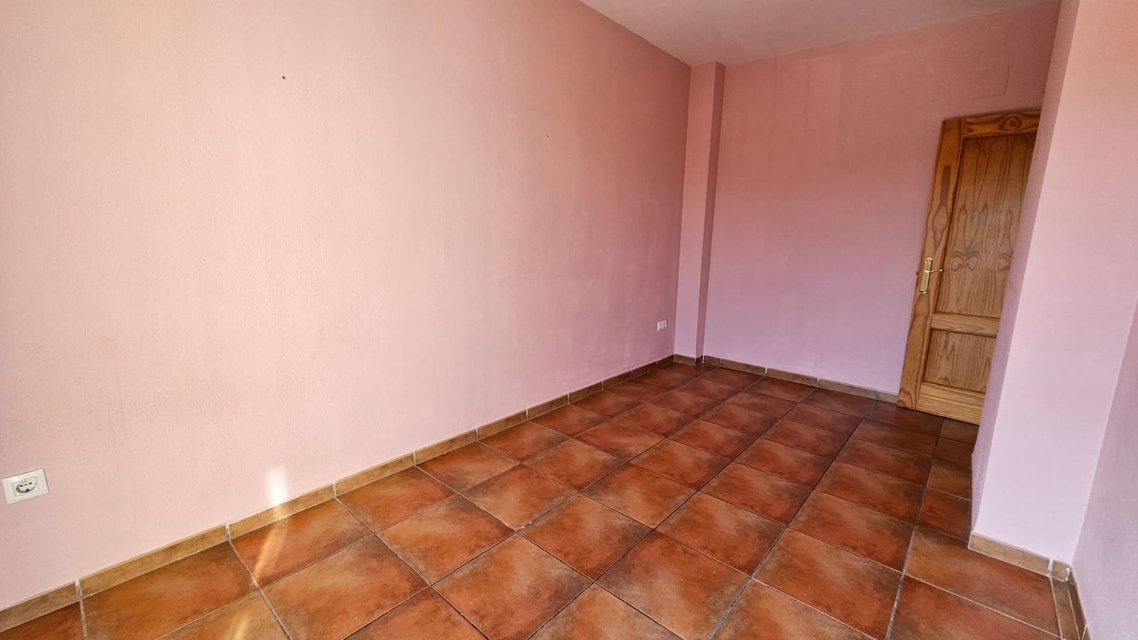 3 makuuhuone Rivitalo myytävänä paikassa Cordoba kaupunki mukana 
autotalli - 124 900 € (Ref: 9495360)