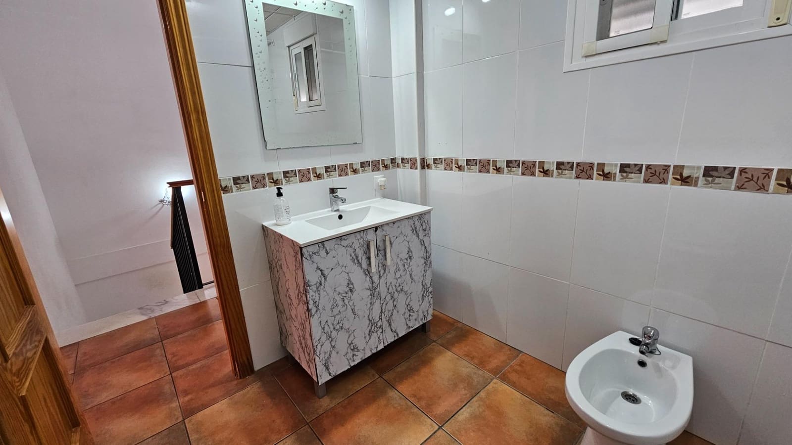 3 makuuhuone Rivitalo myytävänä paikassa Cordoba kaupunki mukana 
autotalli - 124 900 € (Ref: 9495360)