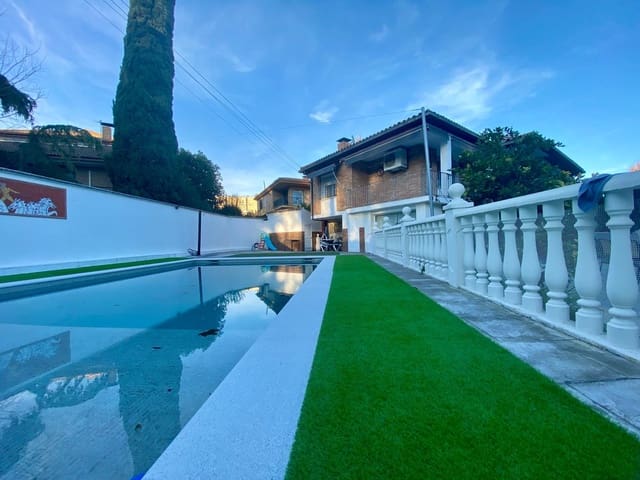 6 sovrum Villa till salu i Córdoba stad med pool garage - 675 000 € (Ref: 9497307)