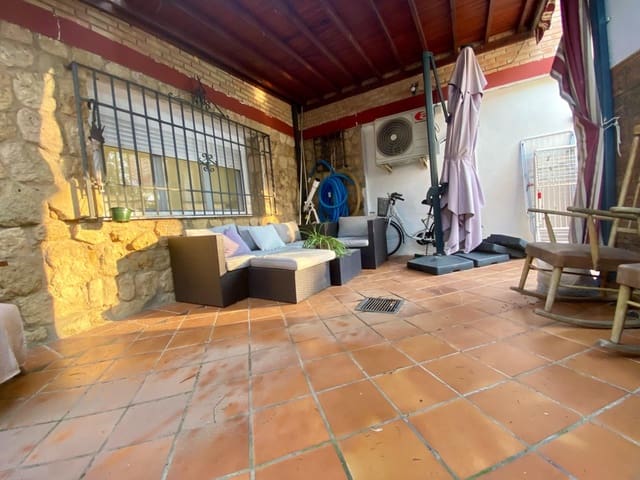 6 sovrum Villa till salu i Córdoba stad med pool garage - 675 000 € (Ref: 9497307)