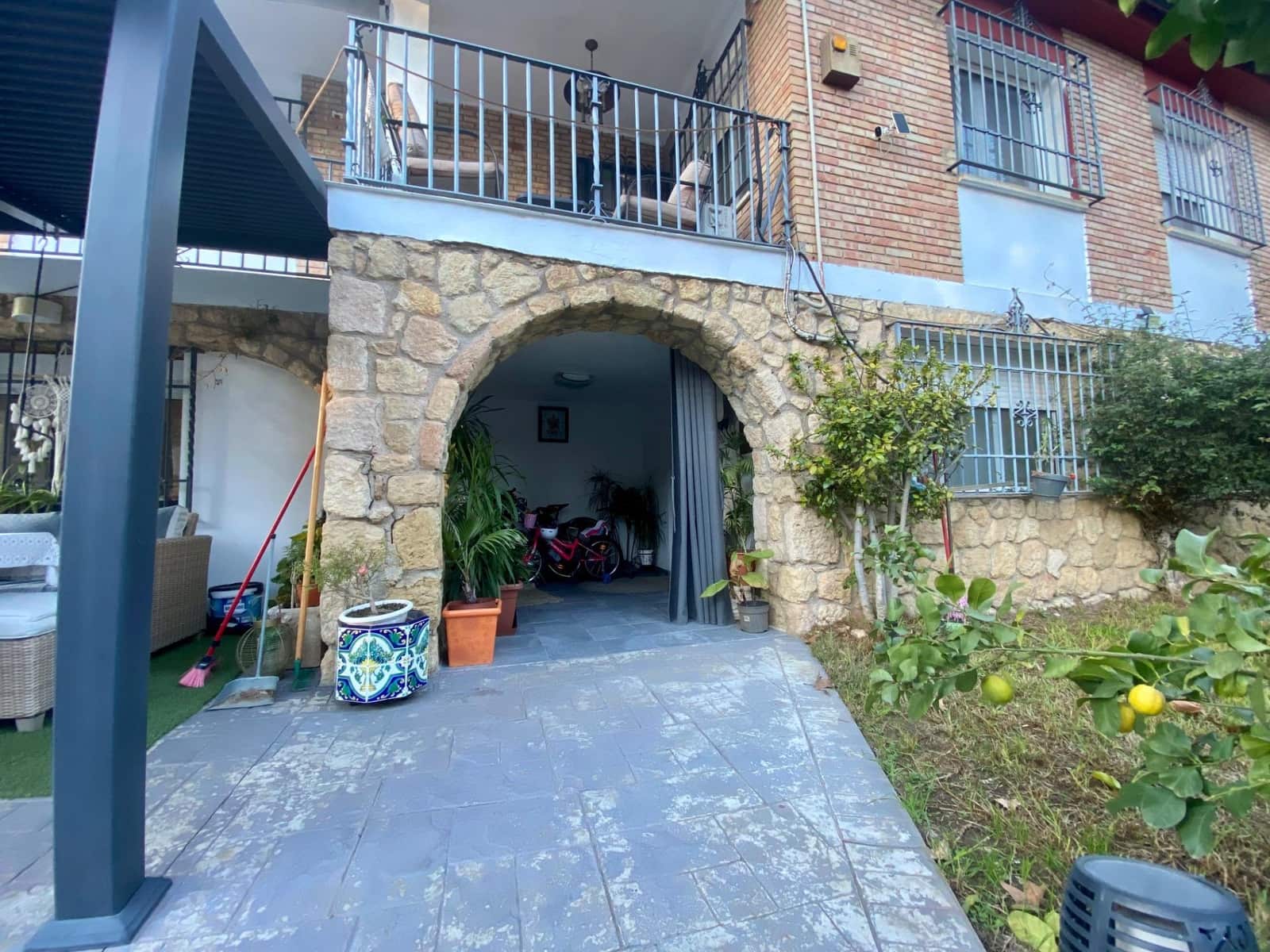 6 sovrum Villa till salu i Cordoba stad med pool garage - 675 000 € (Ref: 9497307)