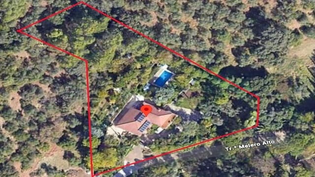 4 camera da letto Villa in vendita in Cordova città con piscina garage - 925.000 € (Rif: 9499022)