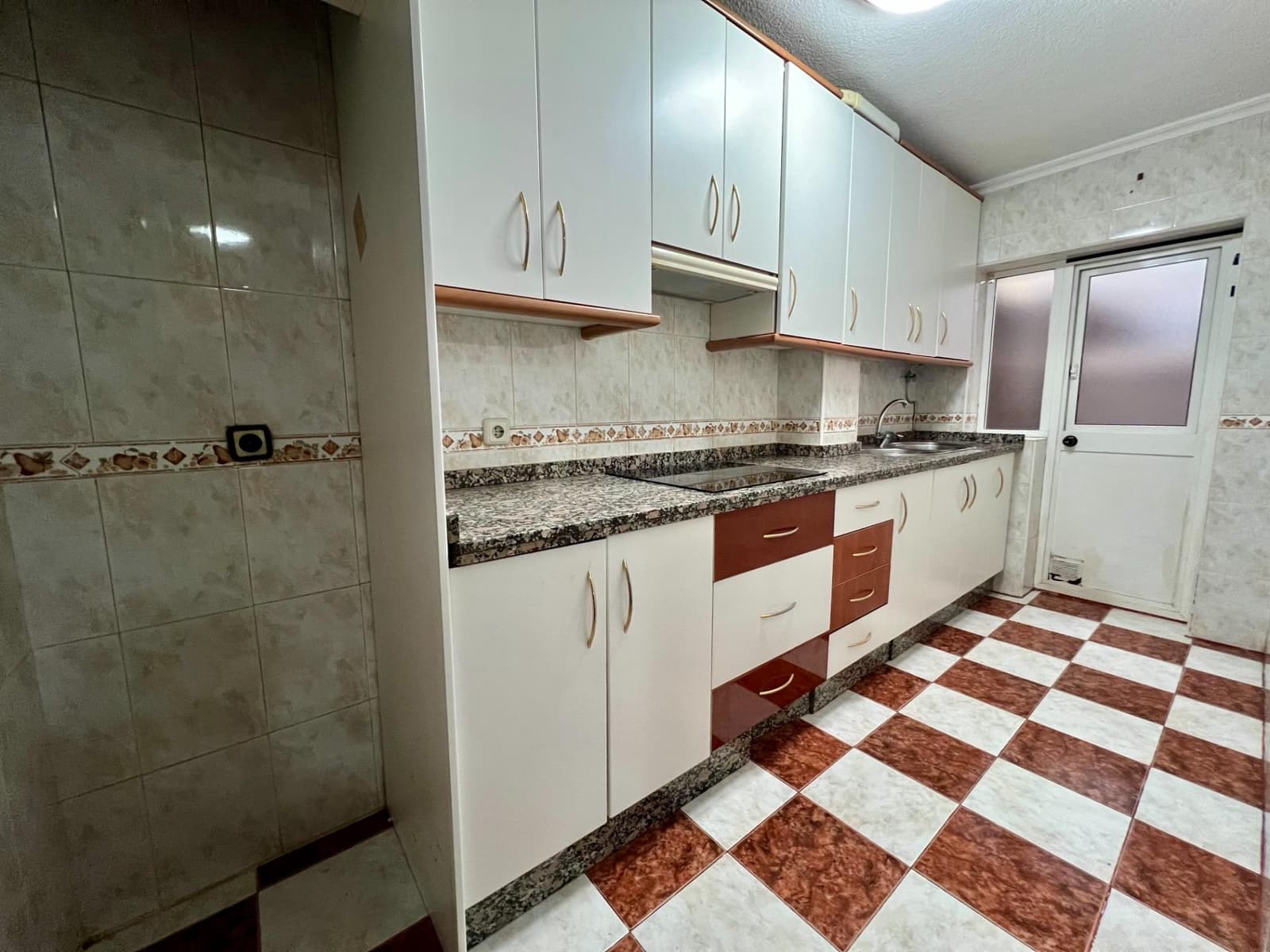 Piso de 3 habitaciones en Córdoba ciudad en venta - 148.900 € (Ref: 9499758)