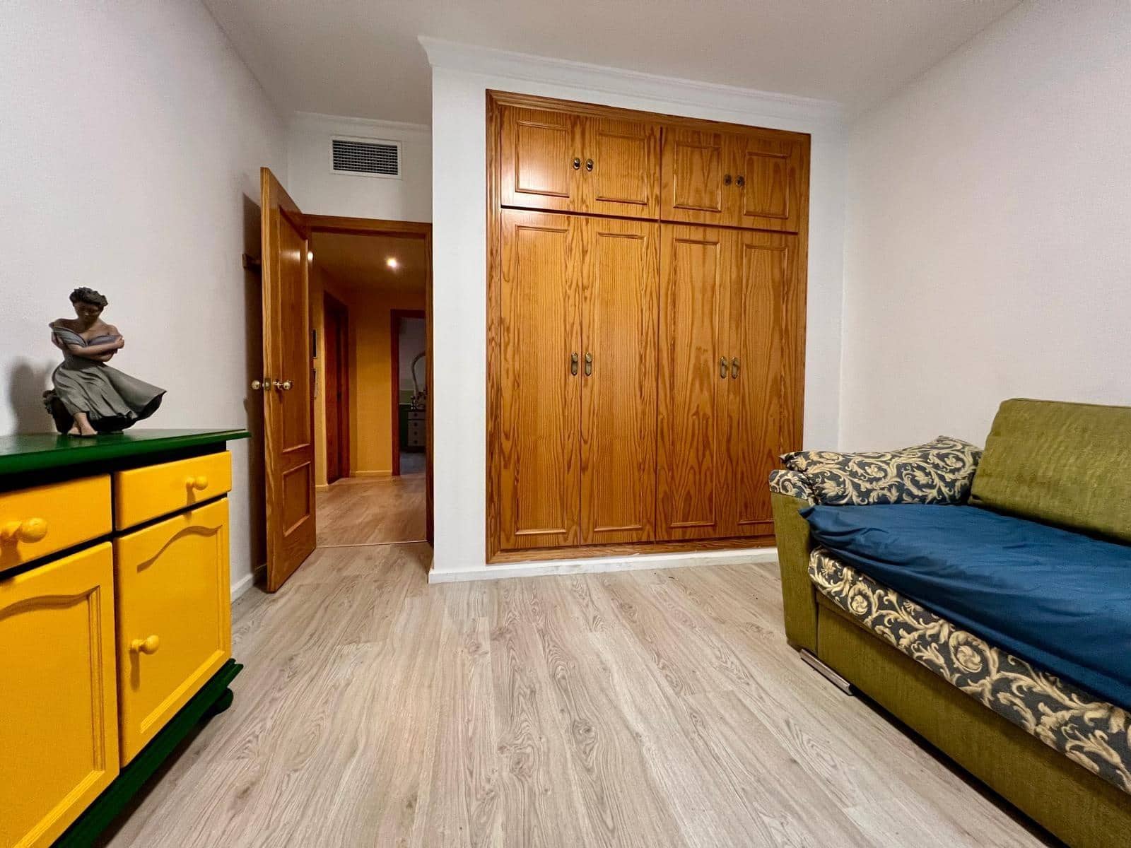 3 soveværelse Villa til salg i Cordoba by med garage - € 224.000 (Ref: 9502450)