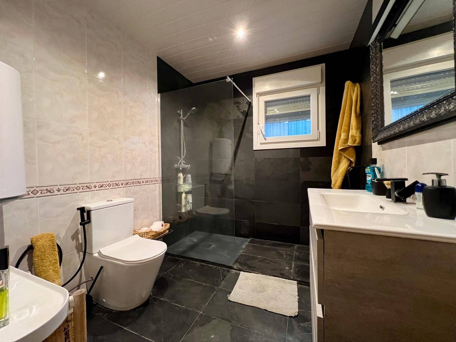 3 soveværelse Villa til salg i Cordoba by med garage - € 224.000 (Ref: 9502450)