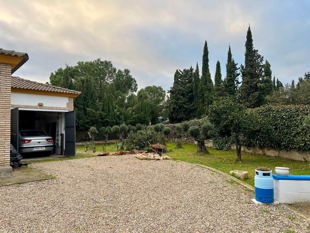 3 soveværelse Villa til salg i Villarrubia, Córdoba by med garage - € 224.000 (Ref: 9502450)