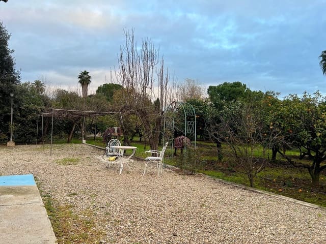 3 soveværelse Villa til salg i Villarrubia, Córdoba by med garage - € 224.000 (Ref: 9502450)