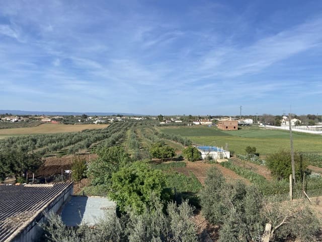 Finca/Casa Rural de 5 habitaciones en La Carlota en venta - 67.000 € (Ref: 9502680)