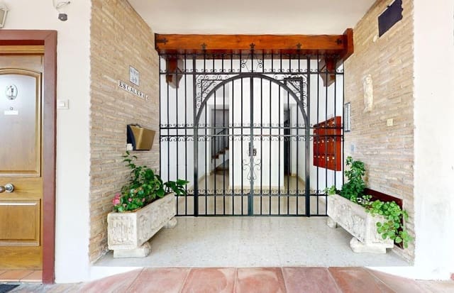 3 bedroom Flat for sale in Centro, Córdoba city - € 159,000 (Ref: 9504364)