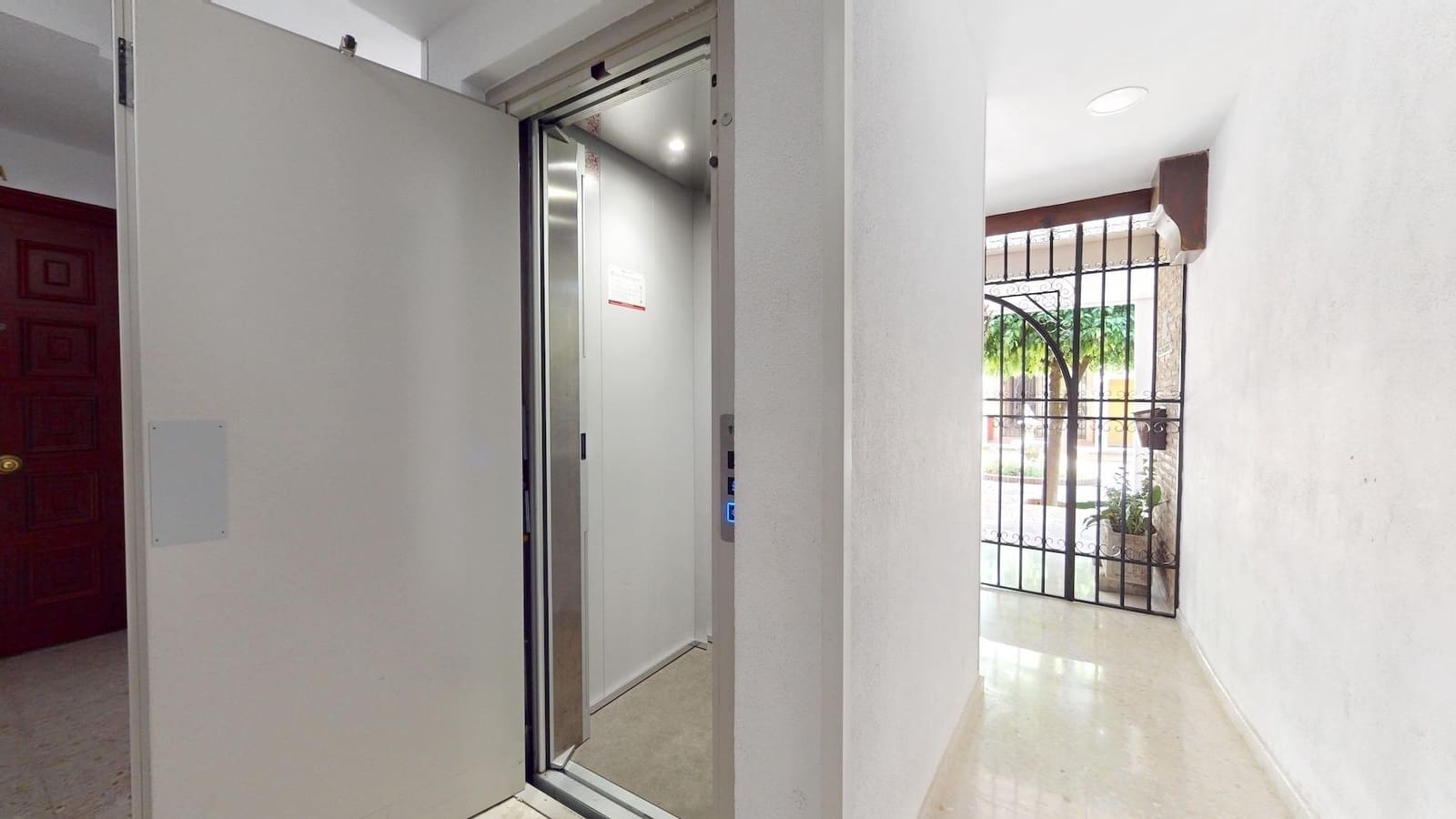 3 bedroom Flat for sale in Cordoba city - € 159,000 (Ref: 9504364)