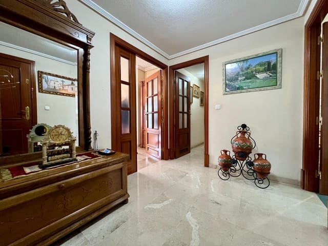 4 chambre Appartement à vendre à Cordoue ville avec piscine garage - 385 000 € (Ref: 9513484)