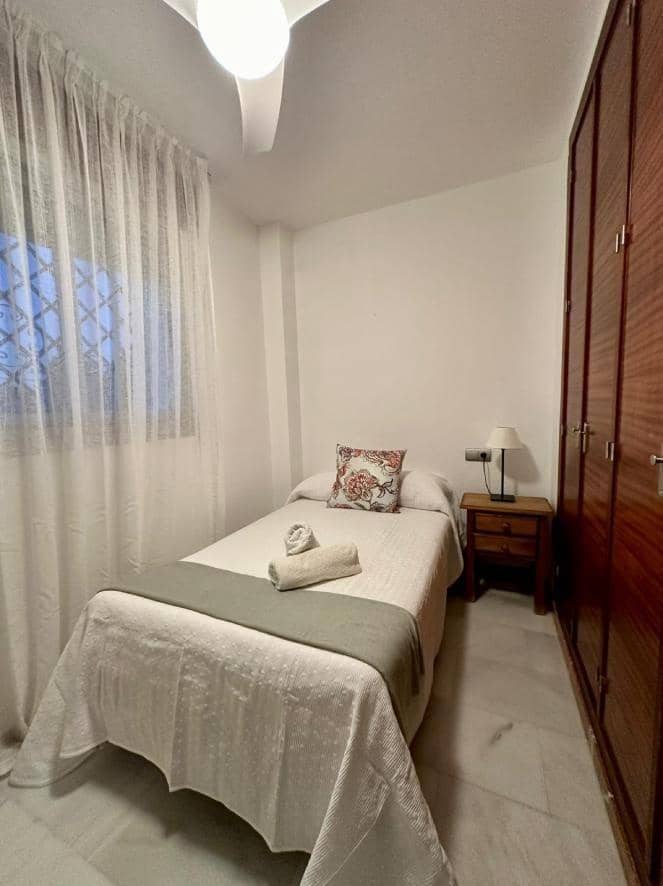 8 soveværelse Villa til salg i Cordoba by med swimmingpool garage - € 780.000 (Ref: 9513486)