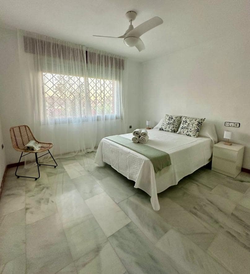 8 soveværelse Villa til salg i Cordoba by med swimmingpool garage - € 780.000 (Ref: 9513486)