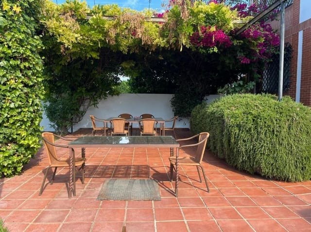 8 soverom Villa til salgs i Córdoba by med svømmebasseng garasje - € 780 000 (Ref: 9513486)