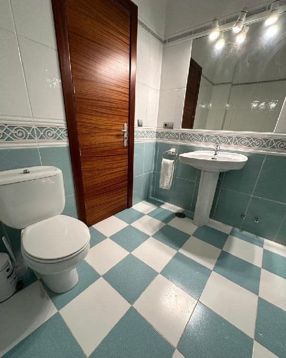 8 soveværelse Villa til salg i Cordoba by med swimmingpool garage - € 780.000 (Ref: 9513486)