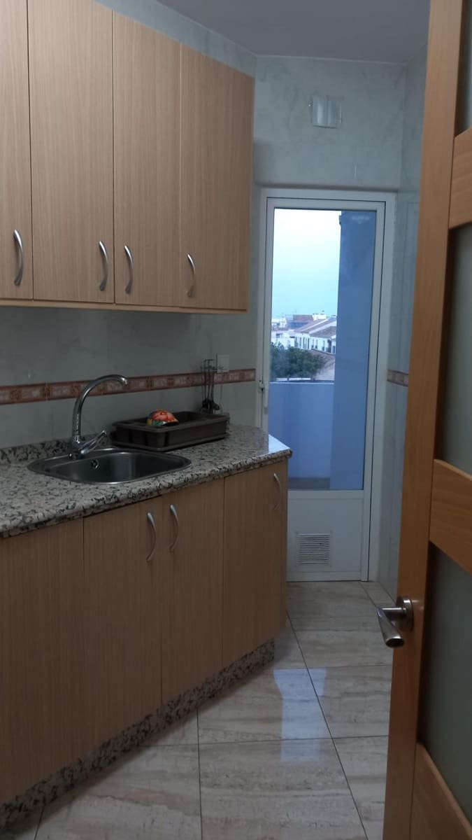 3 slaapkamer Flat te koop in La Carlota - € 120.000 (Ref: 9513487)