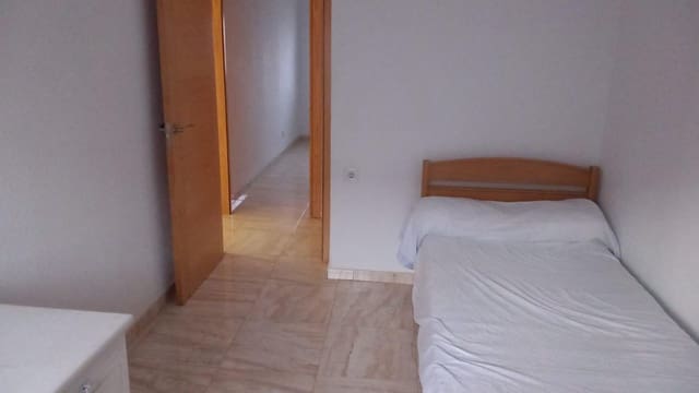 3 slaapkamer Flat te koop in La Carlota - € 120.000 (Ref: 9513487)