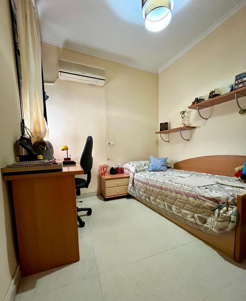 4 camera da letto Appartamento in vendita in Cordova citta - 269.999 € (Rif: 9519018)