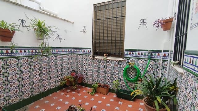 4 camera da letto Appartamento in vendita in Cordova città - 269.999 € (Rif: 9519018)