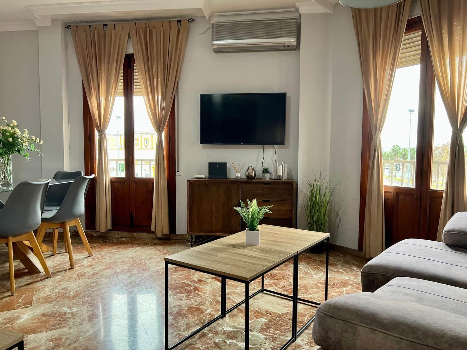 4 camera da letto Appartamento in vendita in Cordova citta - 160.000 € (Rif: 9521357)